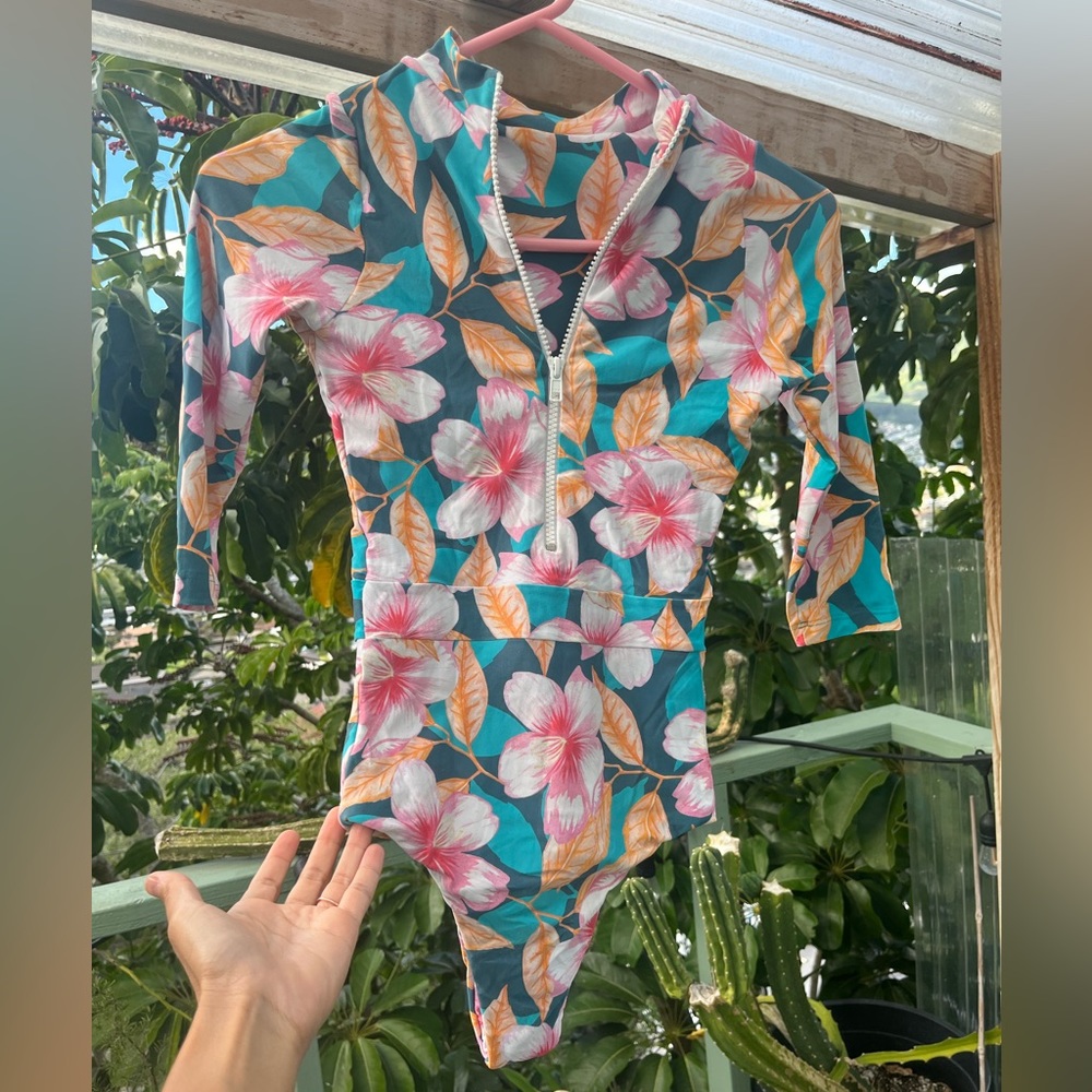 Midori surfsuit